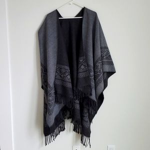 Womens reversible fringed wrap